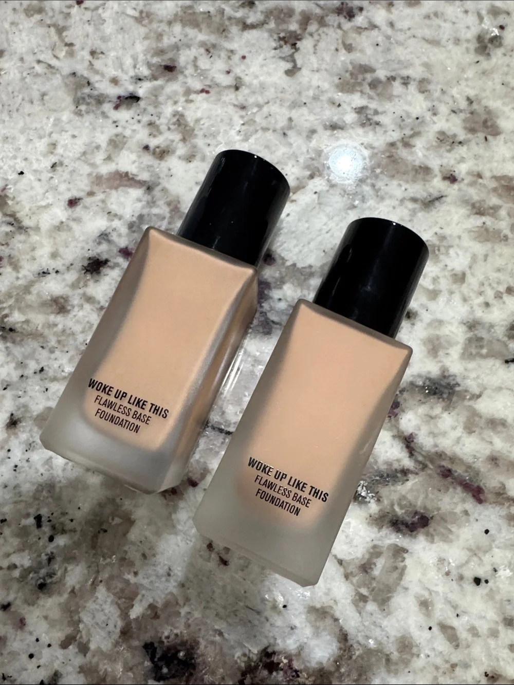 IL MAKIAGE Duo Liquid Foundation - Light Beige / Warm Beige